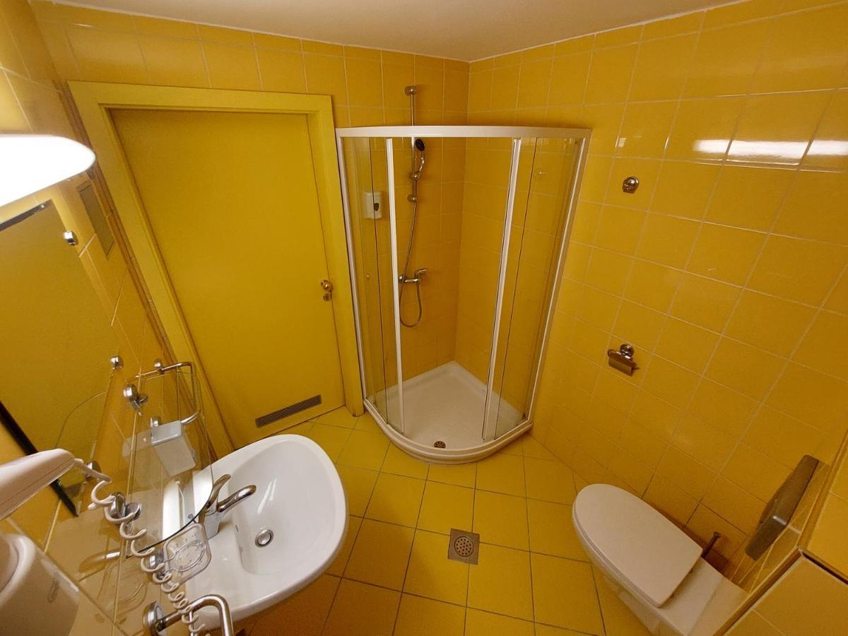 Apartmaji Fizine Portorož Exterior foto